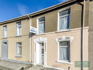 Photo 1- click for photo gallery